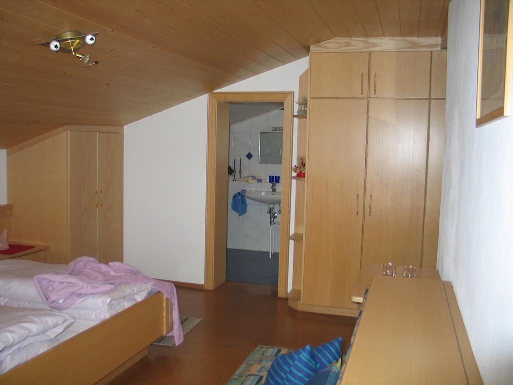 Hohenwarth Pension Weiss חדר תמונה