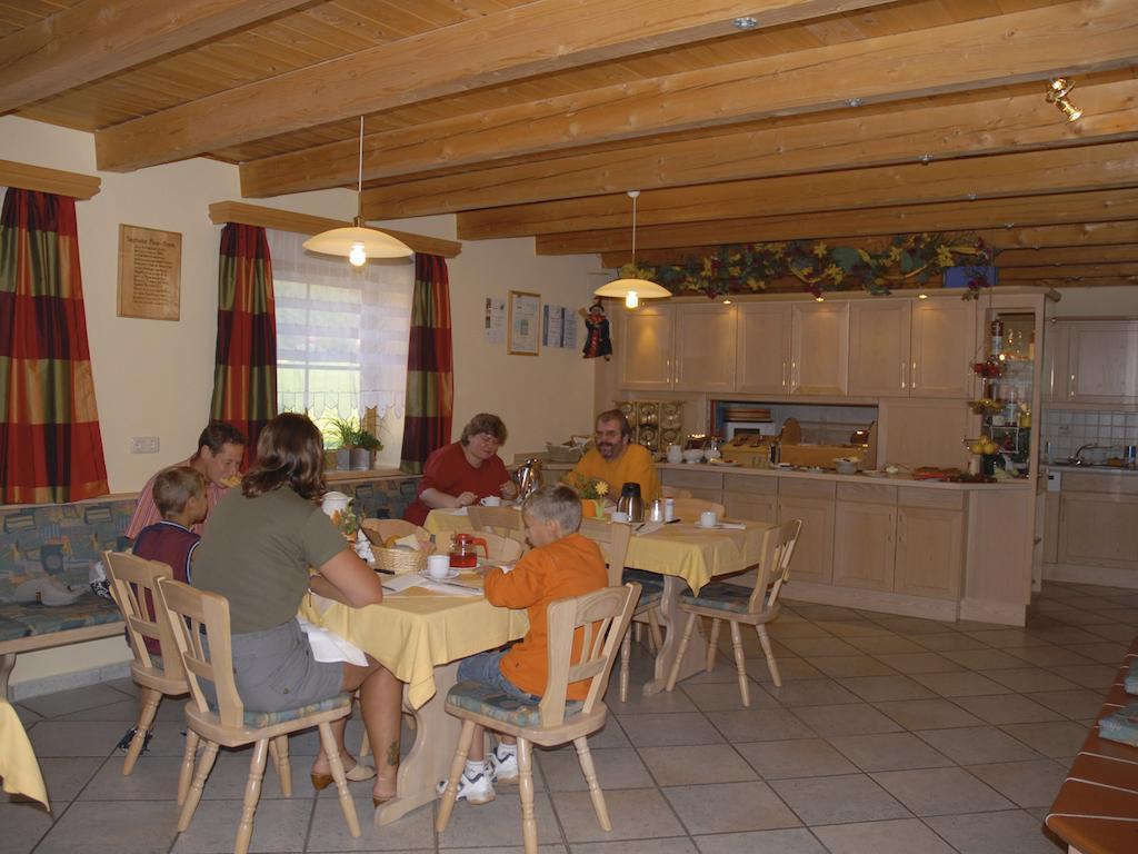 Hohenwarth Pension Weiss מראה חיצוני תמונה
